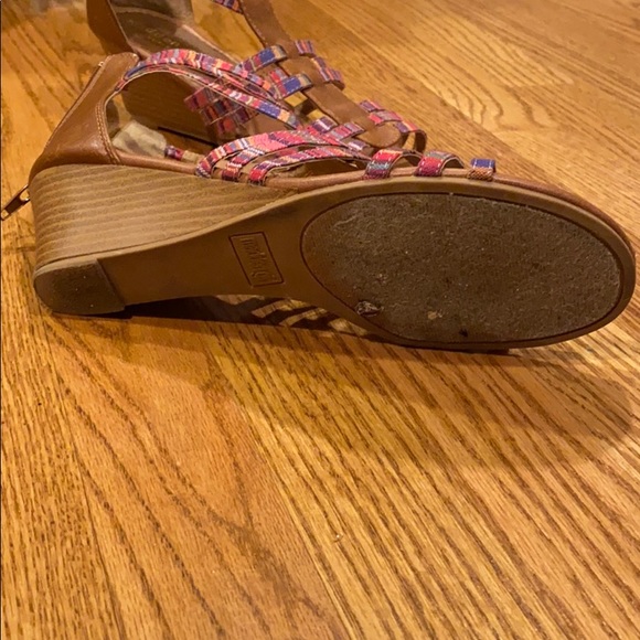 Madden Girl color striped sandals - Picture 5 of 5